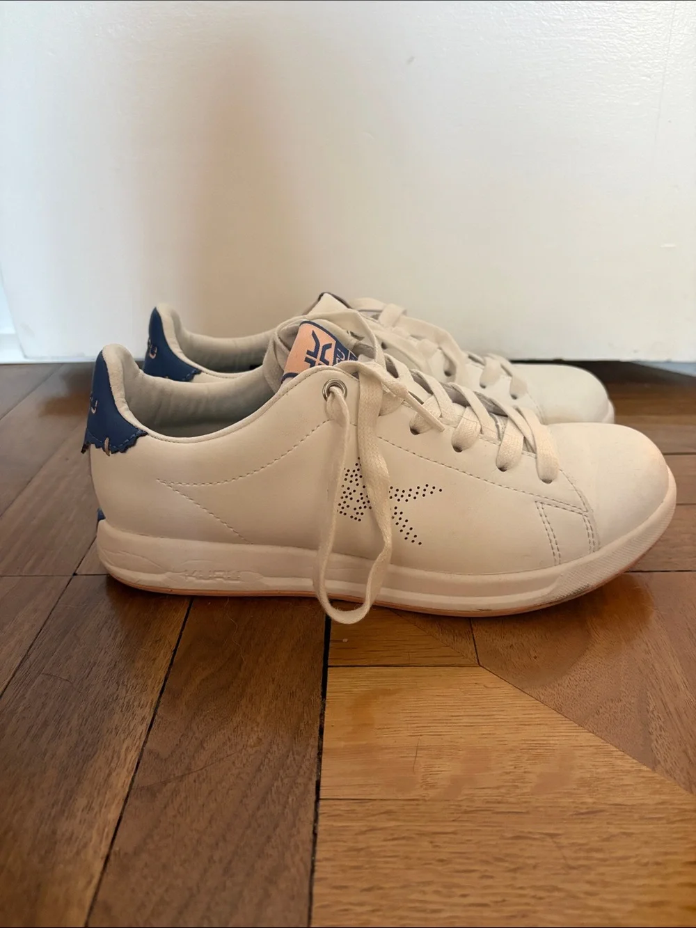 KURU Women’s Roam White Low-Top Lace-Up Sneakers